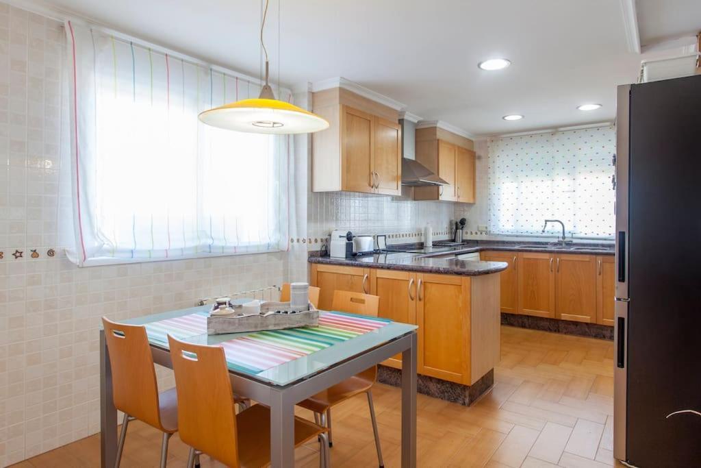 Casa En Valencia, Cerca De Golf, Playas, Moto Gp别墅 外观 照片
