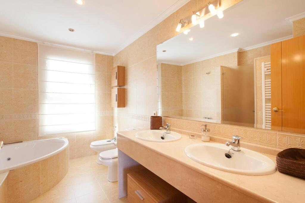 Casa En Valencia, Cerca De Golf, Playas, Moto Gp别墅 外观 照片